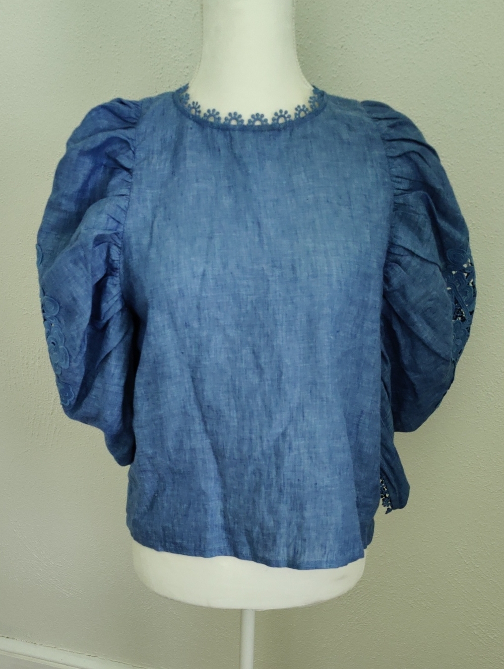 Chambray Puff Sleeves Top